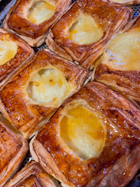 Danish Cream Patisserie (1 pcs) دانش كريمة باتسرى